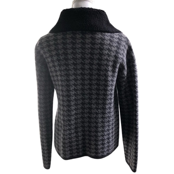 A.IDA Houndstooth Cardigan Wide Faux Fur Collar Wool Gray And Black Size Small - Picture 5 of 5